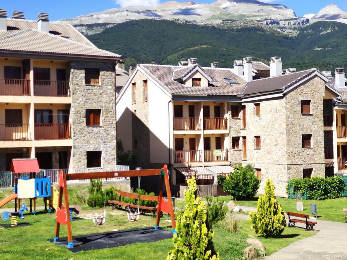 Apartamento El Roble Villanúa Екстериор снимка